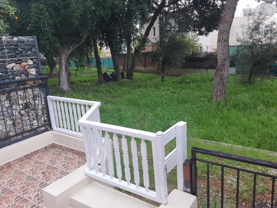 Lovely 2 Bedrooms In The Tourist Area In Paphos . Exterior photo