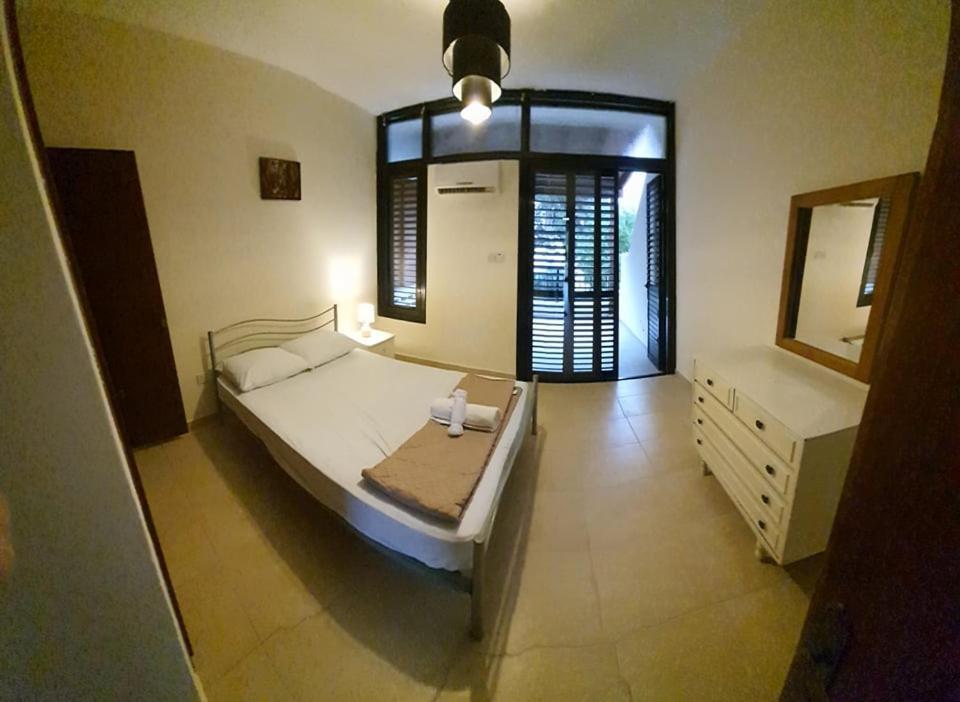 Lovely 2 Bedrooms In The Tourist Area In Paphos . Exterior photo