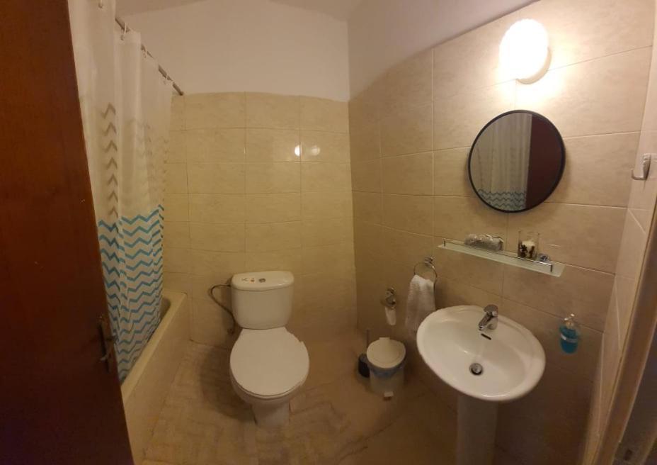 Lovely 2 Bedrooms In The Tourist Area In Paphos . Exterior photo